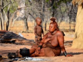 Bezoek de Himba bij Kamanjab Himba bij Kamanjab