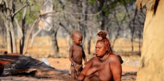 Bezoek de Himba bij Kamanjab Himba bij Kamanjab
