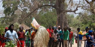 Traditioneel Niafarang Niafrang ceremony festival