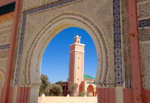 Op avontuur in Marokko door de Poort van de Sahara Moskee Rissani Marokko