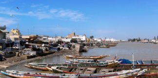 Dwalen door het oude centrum van Saint-Louis Saint-Louis Senegal