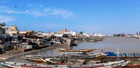 Dwalen door het oude centrum van Saint-Louis Saint-Louis Senegal