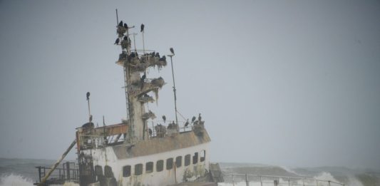 Skeleton Coast, een kerkhof vol roestige scheepswrakken Skeleton Coast Namibië