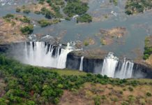 Extra Vluchten voor de Lusaka-Livingstone Route Victoria Falls watervallen Zimbabwe