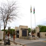 Ingang Etosha Namibië stunningtravel