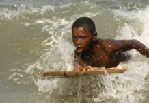 Surfen bij Robertsport Surfen Robertsport Liberia