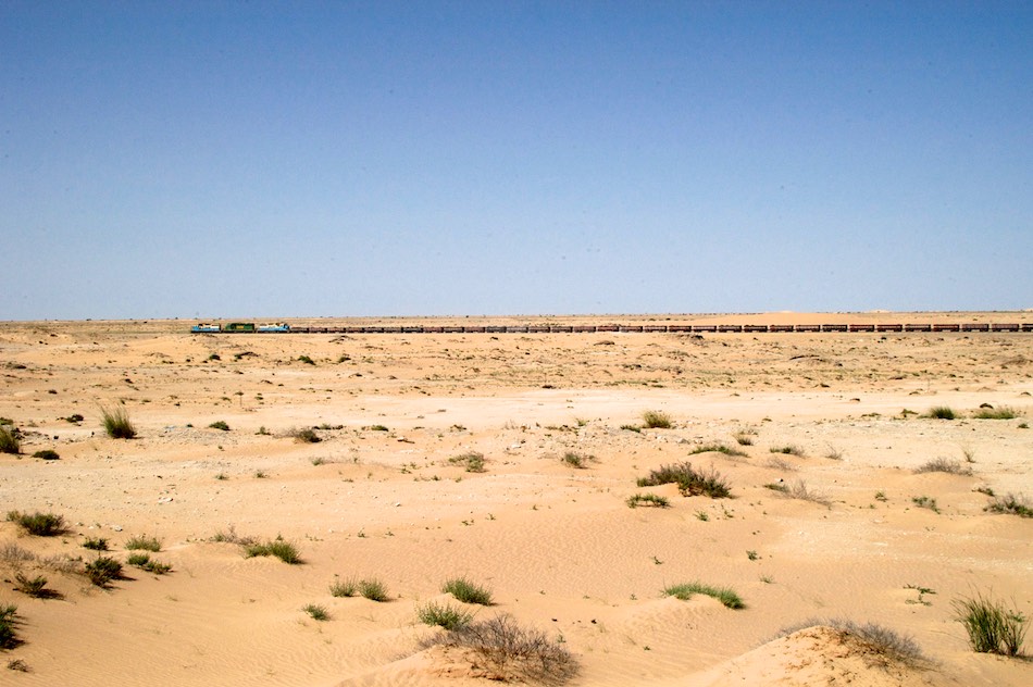 woestijn en ijzererts trein mauritanie
