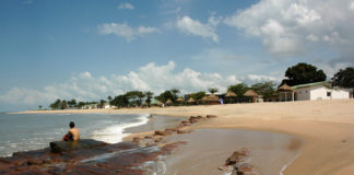 Bel Air, het mooiste zandstrand van Guinee Bel Air Guinee