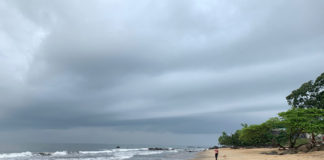 Bijkomen op het strand van Kribi