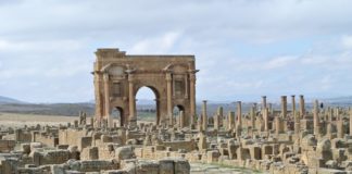 De oude Romeinse stad Timgad Timgad Algerije Stunningtravel