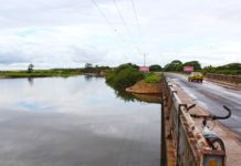 Grensperikelen in Gambia grens Gambia