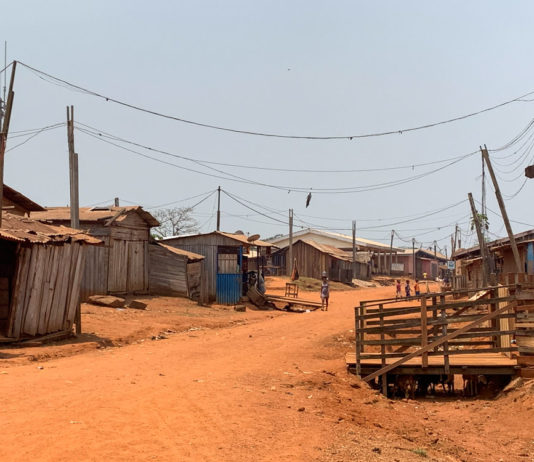 Libongo Libongo hoofdstraat Kameroen