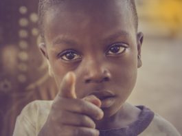 Nzulezu is een dorp op palen in het Tadane meer Nzulezu Ghana stunningtravel afrika