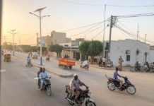 Trans Sahara Highway moet in juni klaar zijn Asfalt in Tsjaad van Abéché tot de Soedanese grens