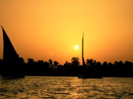 Maak een Nijlcruise op een Felucca Maak een Nijlcruise op een Felucca