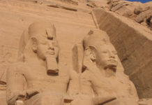 De tempel van Ramses II in Abu Simbel Tempel Ramses II in Abu Simbel