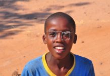 Zimbabwe huurt ruim 8300 extra leraren in School Zimbabwe