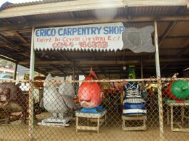 De traditie van de doodskist in Ghana Doodskisten Teshie Ghana