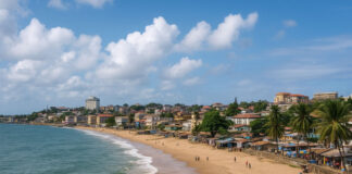 Monrovia – Kleurrijke chaos en kustenergie Monrovia Liberia