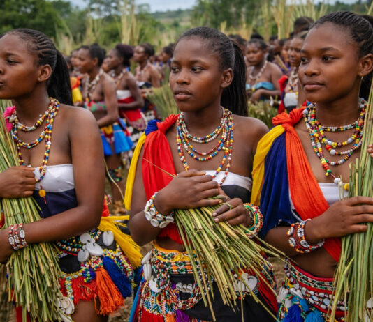 Eswatini: koninkrijk van rituelen, natuur en traditie Eswatini