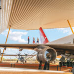 747-Wing-Walk