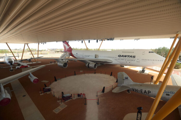 where qantas learned to fly