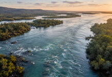 Zambezi-rivier blijkt 10% langer dan gedacht: bron ligt in Angola, niet Zambia Zambezi-rivier blijkt 10% langer: bron ligt in Angola