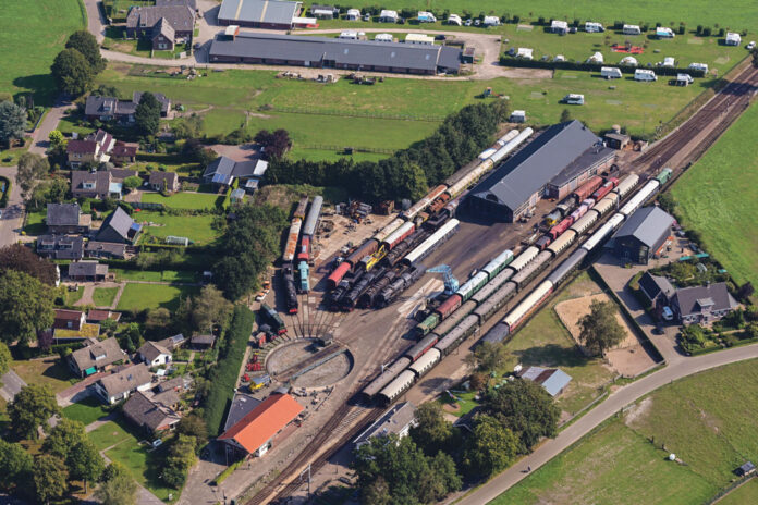Hakkepuffend door de Veluwe Vallei Hakkepuffend door de Veluwe Vallei
