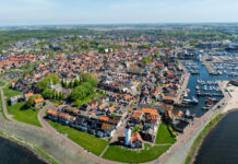 Oud en Nait Fietsroute: tussen vissersverleden en nieuw land op Urk Urk Hollandluchtfoto