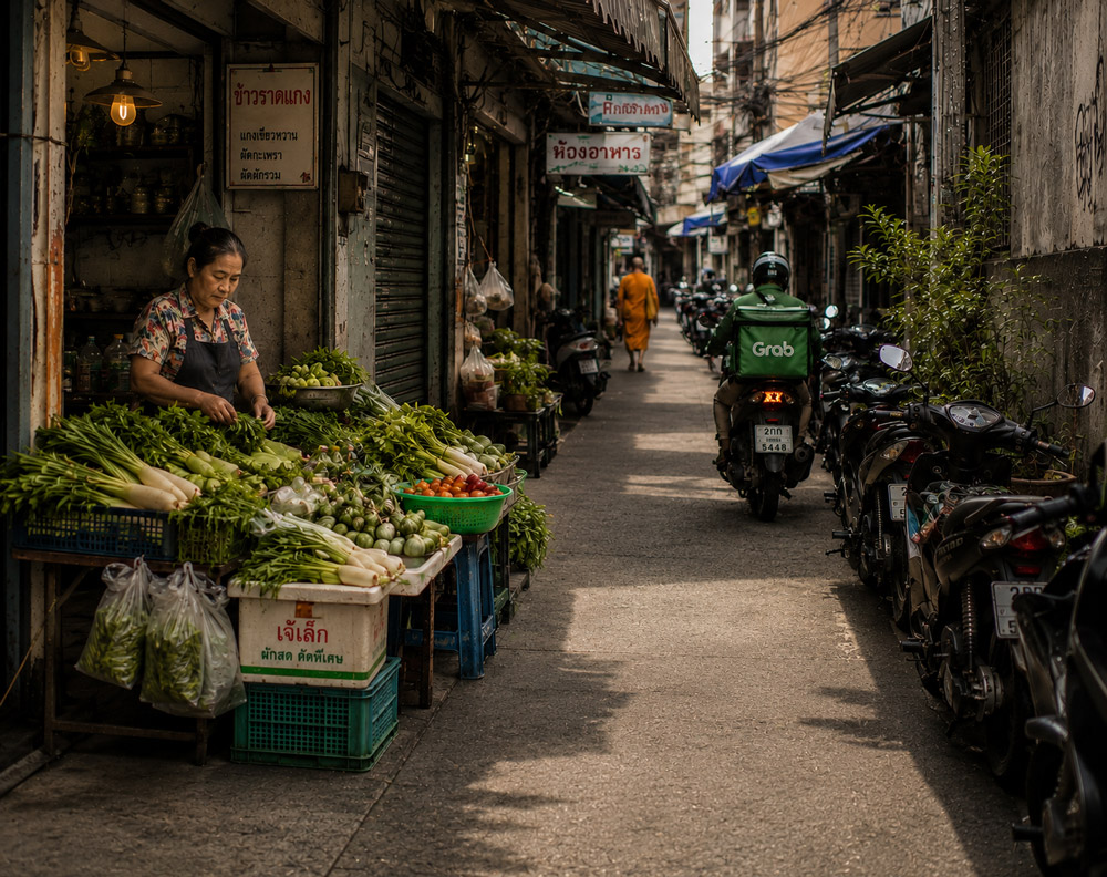 Bangkok een oudere vrouw en monnik